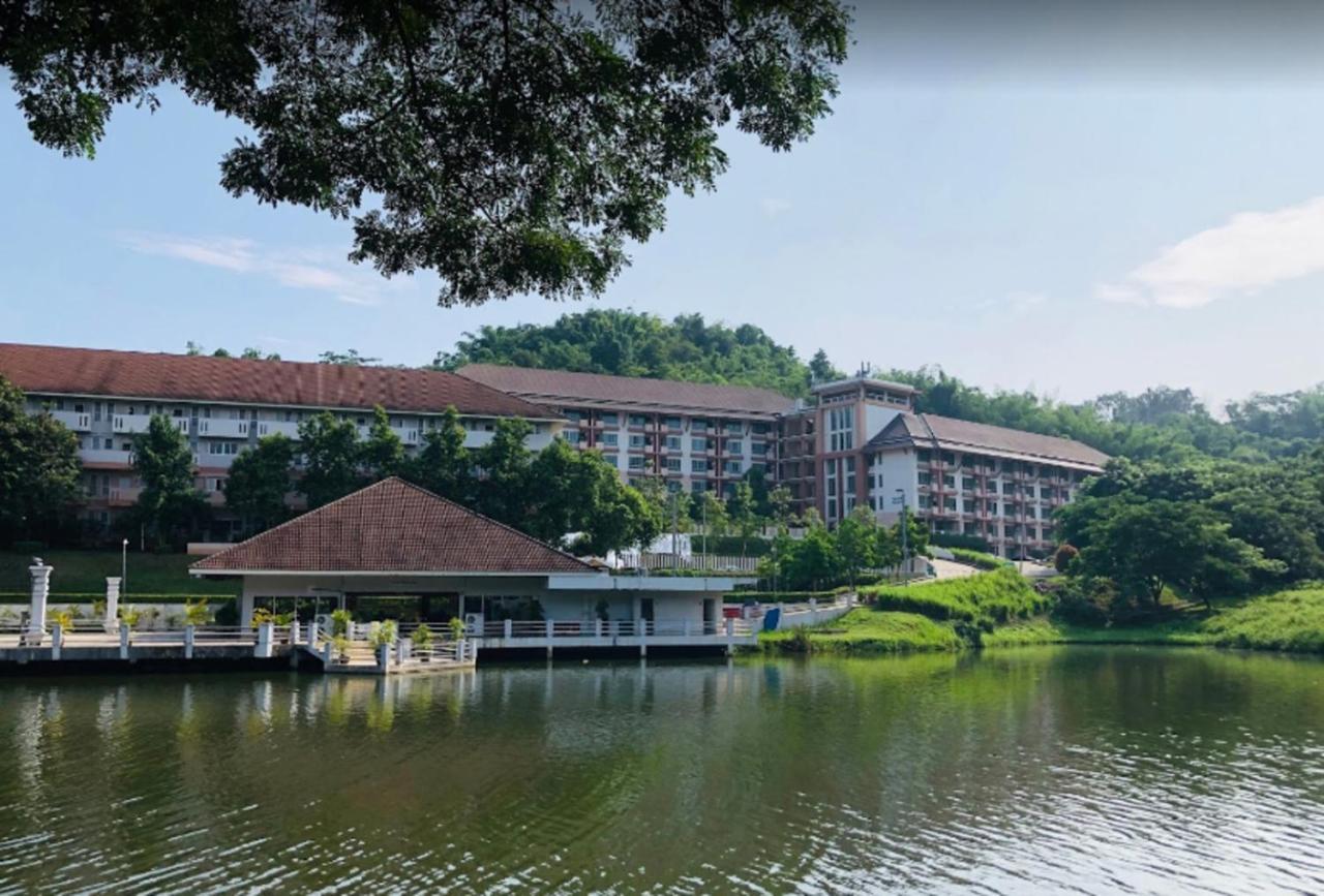 Hotel Wanawes Mae Fah Luang Chiang Rai Zewnętrze zdjęcie